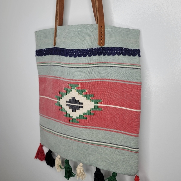 Secret language NWT boho fringe small tote bag purse size 13"×14.5" - Picture 6 of 6